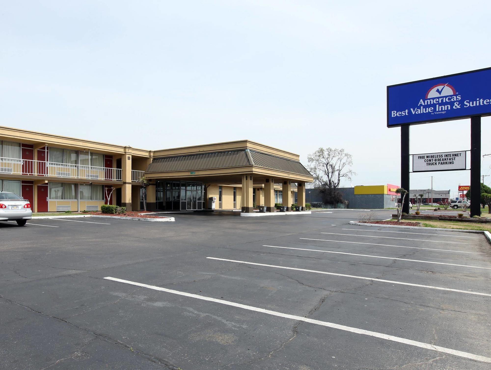 Americas Best Value Inn & Suites Greenville Exterior photo